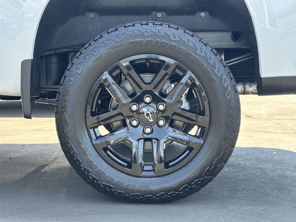 New 2026 Summit White Chevrolet LT Trail Boss image 36