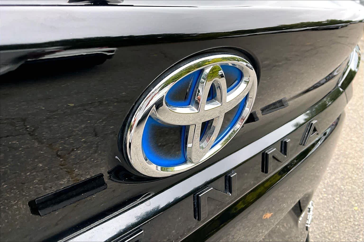Used 2023 Midnight Black Metallic Toyota XSE image 30