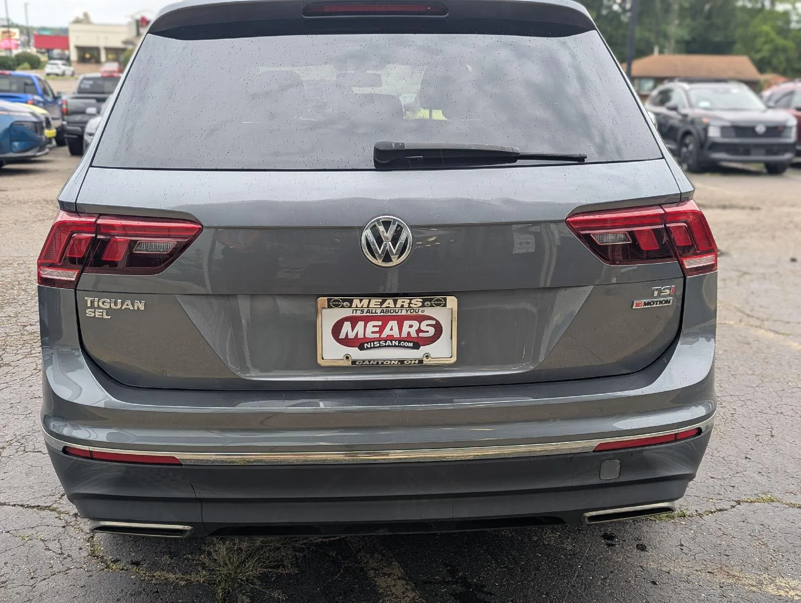 Used 2018 Platinum Gray Metallic Volkswagen SEL image 7
