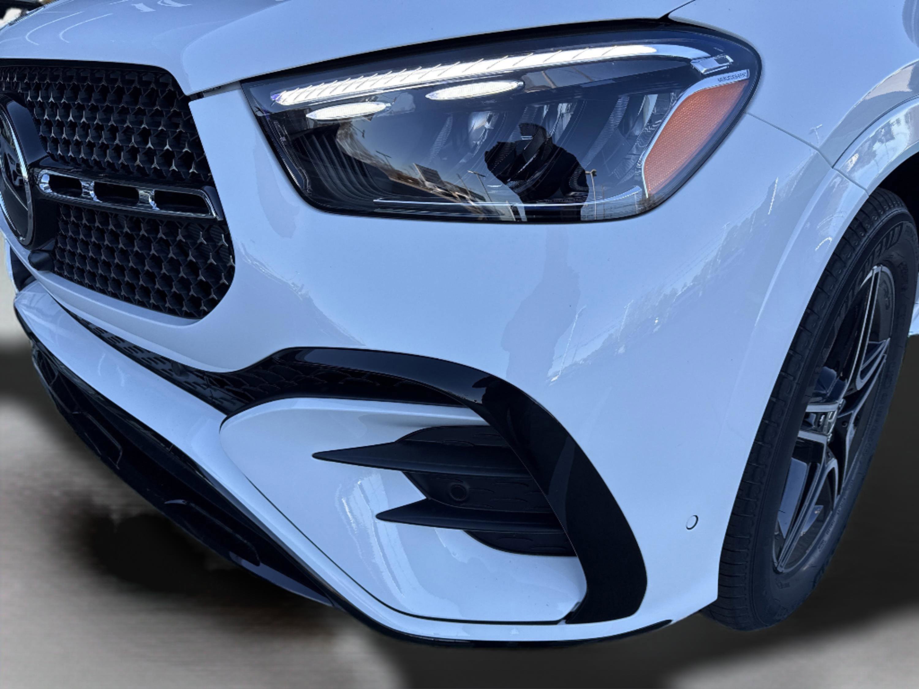 Used 2026 Polar White Mercedes-Benz GLE 450 image 44