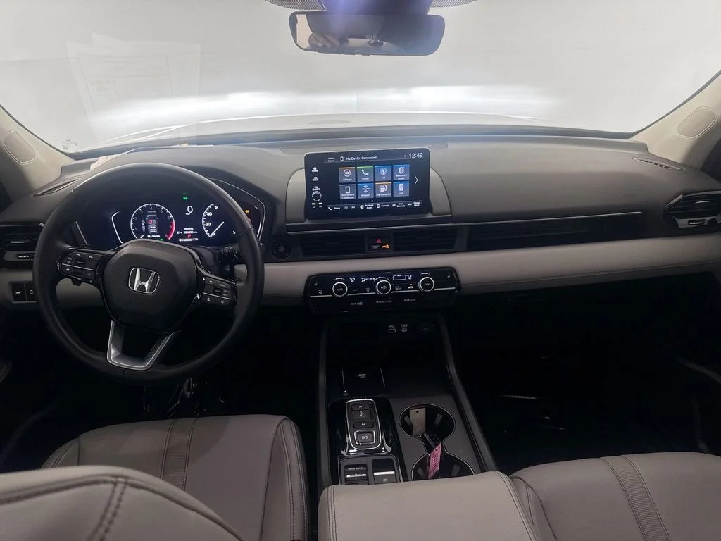 Used 2025  Honda EX-L image 22