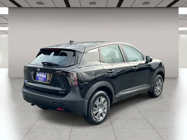 Used 2025 Black Nissan S image 3