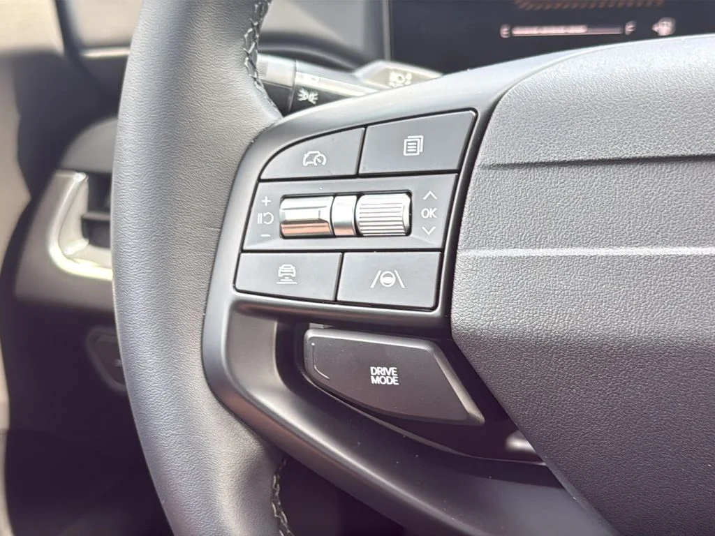 New 2026 White Kia EX image 45