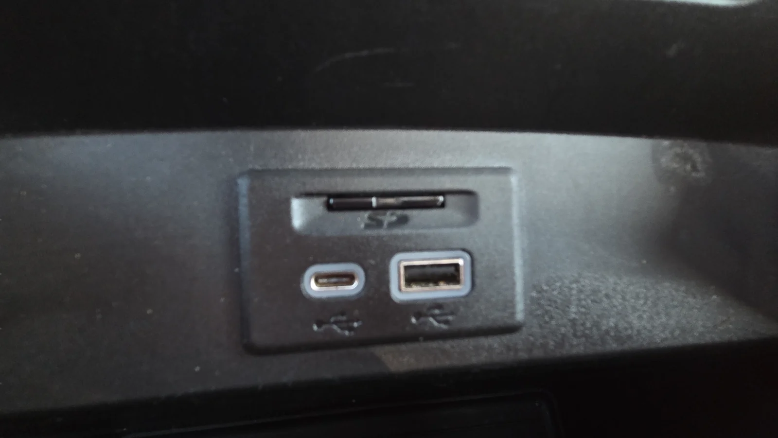 Used 2021 Black GMC AT4 image 40