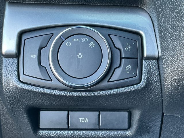 Used 2018 White Ford XLT image 19