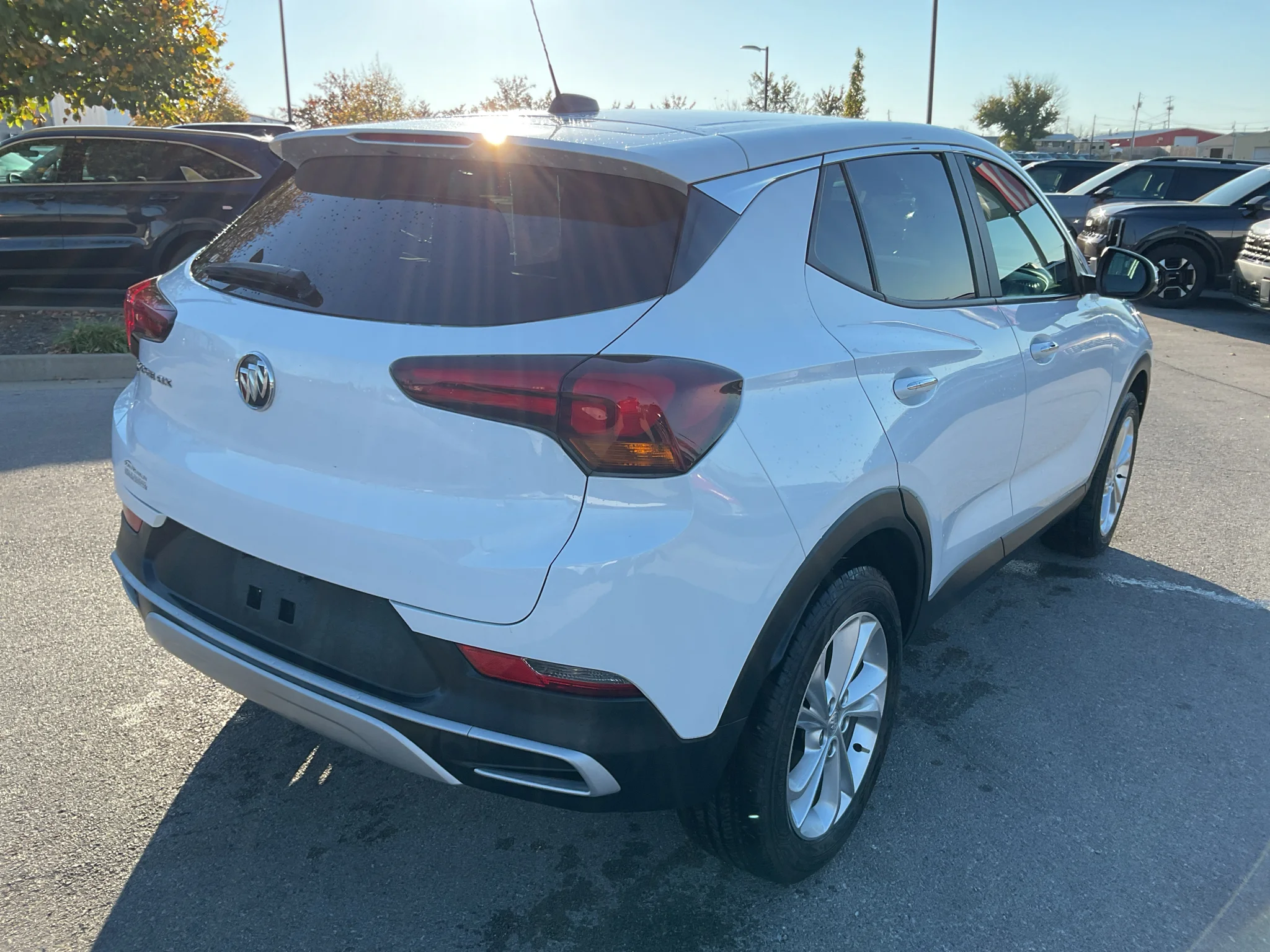 Used 2023 Summit White Buick Preferred image 11