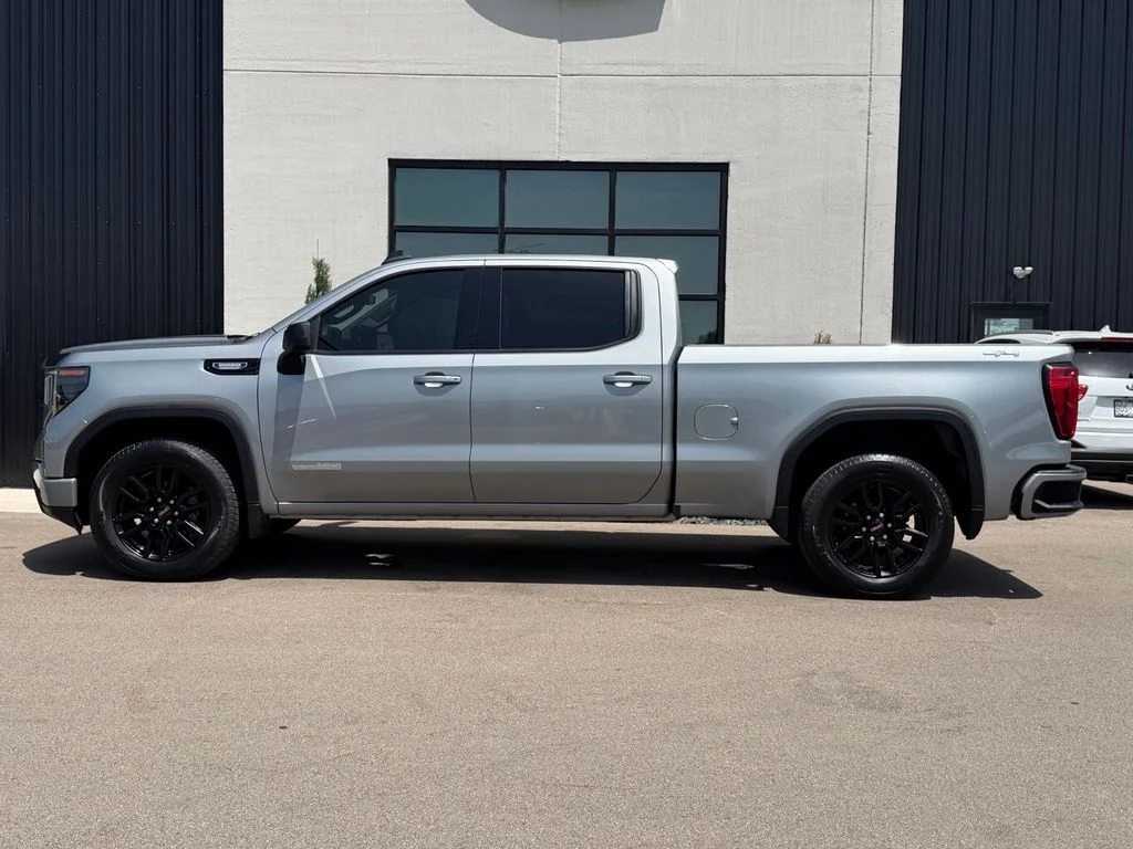 Used 2025 Gray GMC Elevation image 2