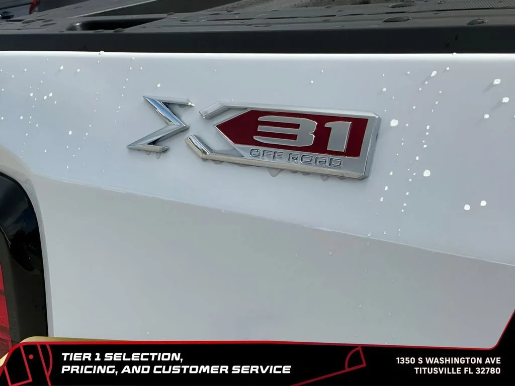 New 2026 Summit White GMC Elevation image 18