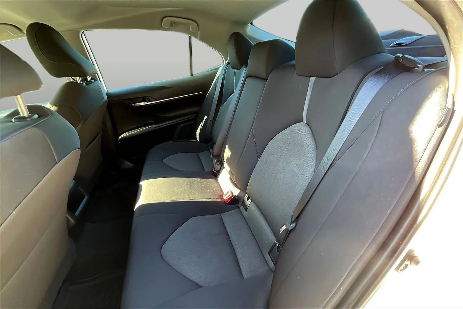 Used 2024 Ice Cap Toyota LE image 19