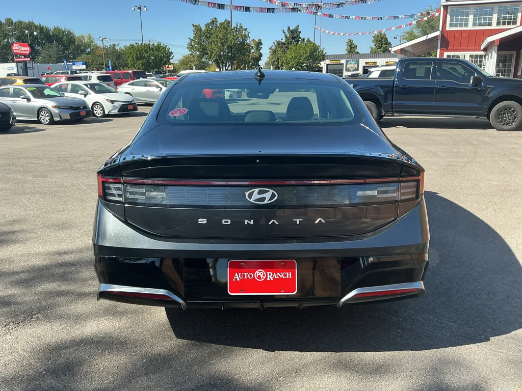 Used 2024 Portofino Gray Hyundai SEL image 6