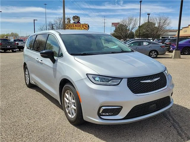 Used 2024 Silver Mist Clearcoat Chrysler Touring L Front-Wheel Drive Passenger image 6