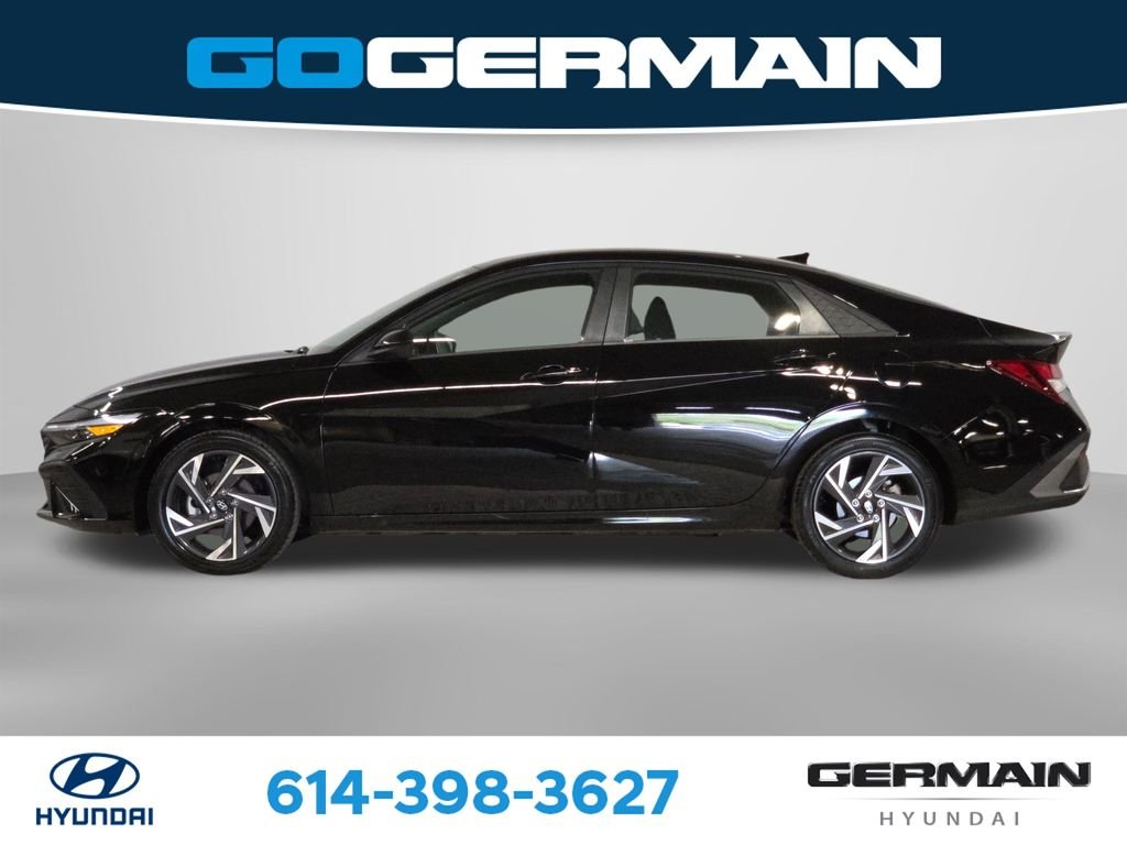 2025 Hyundai Elantra SEL - Photo 12
