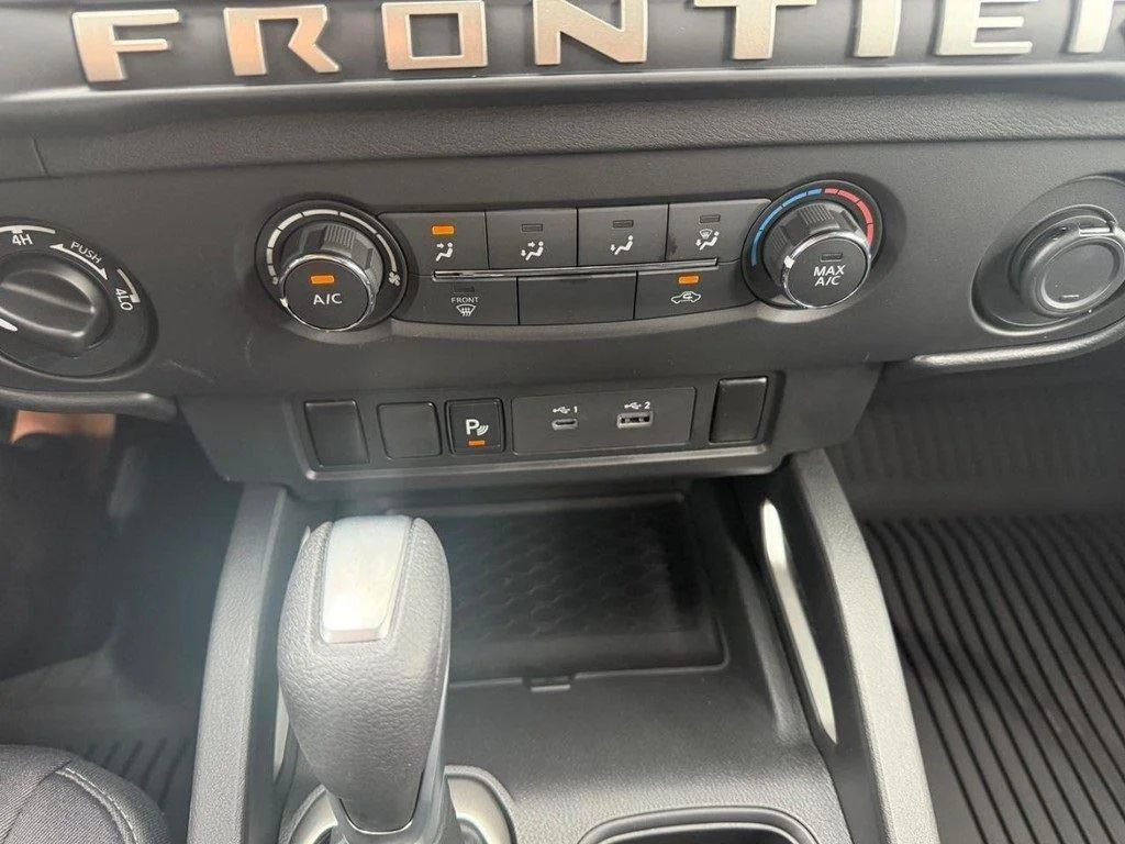 2026 Nissan Frontier SV - Photo 10