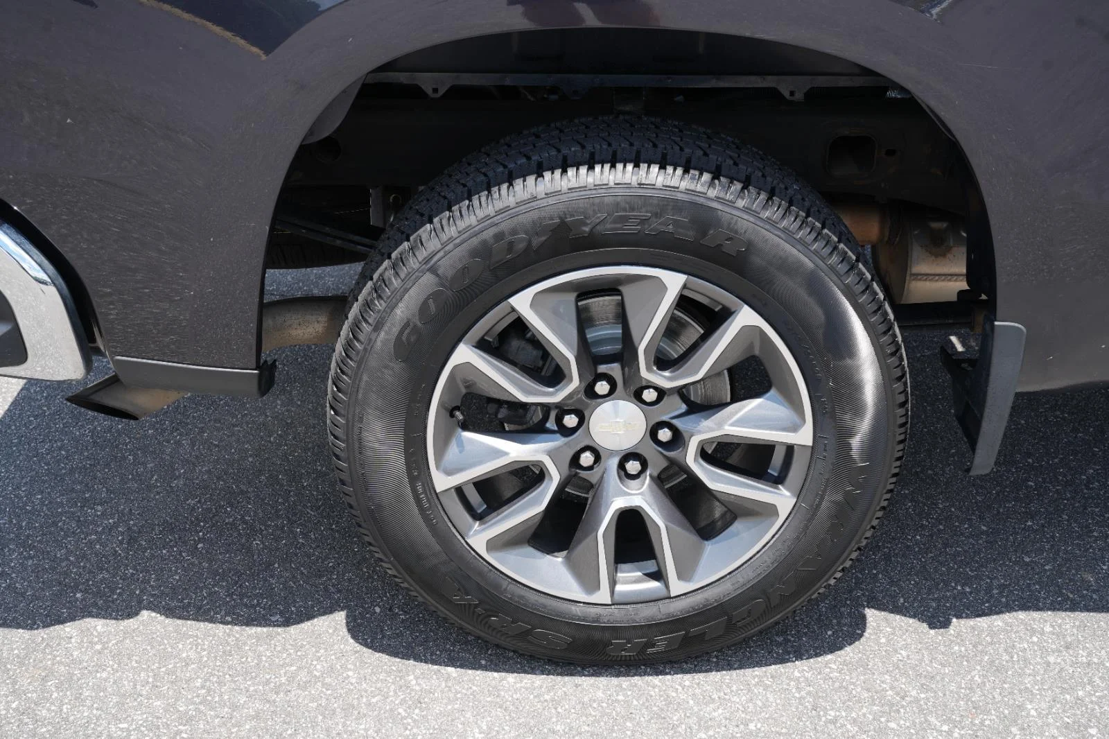 Used 2022 Dark Ash Metallic Chevrolet LT (2FL) image 39