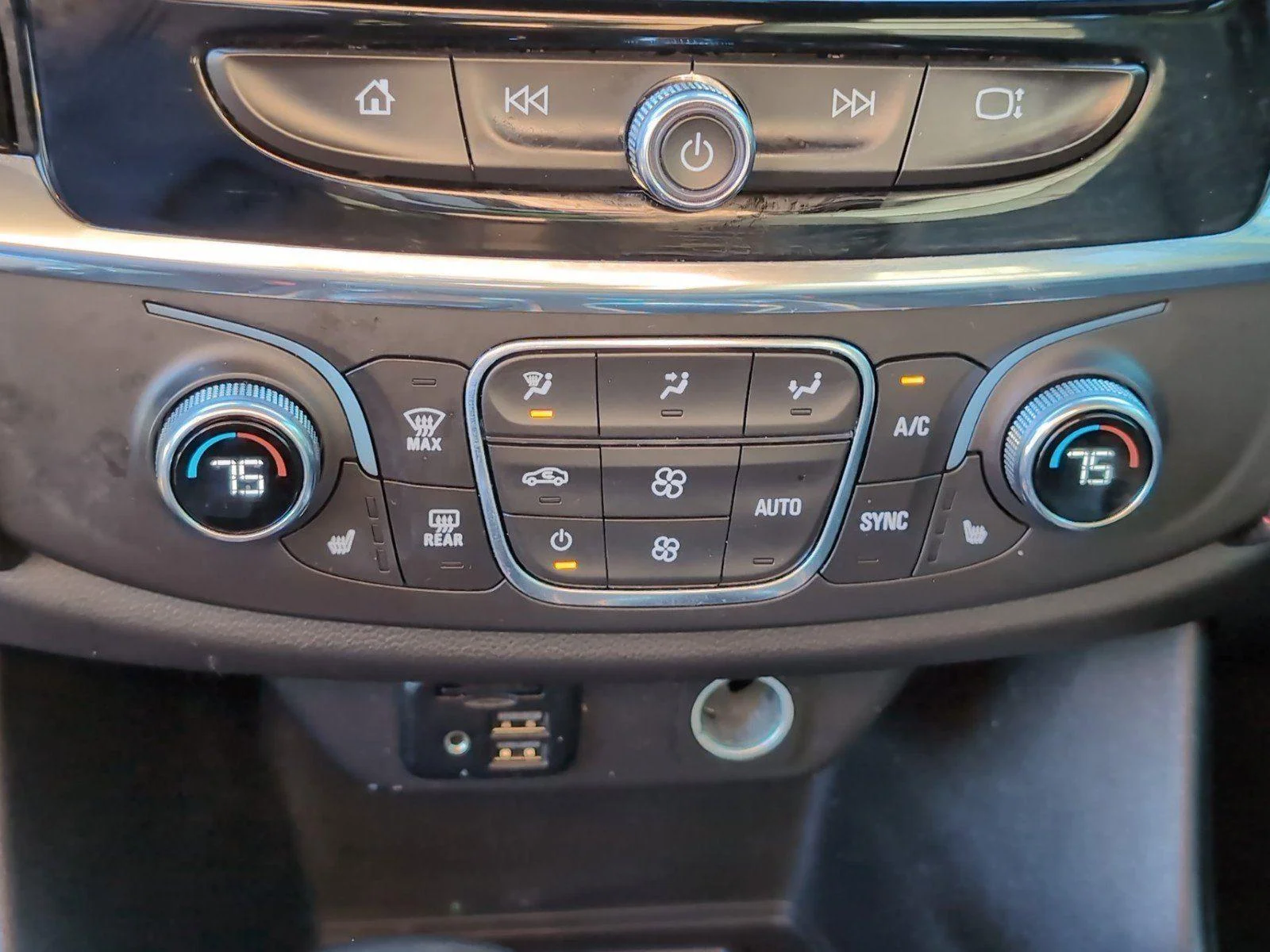 Used 2023 Sterling Gray Metallic Chevrolet RS image 20