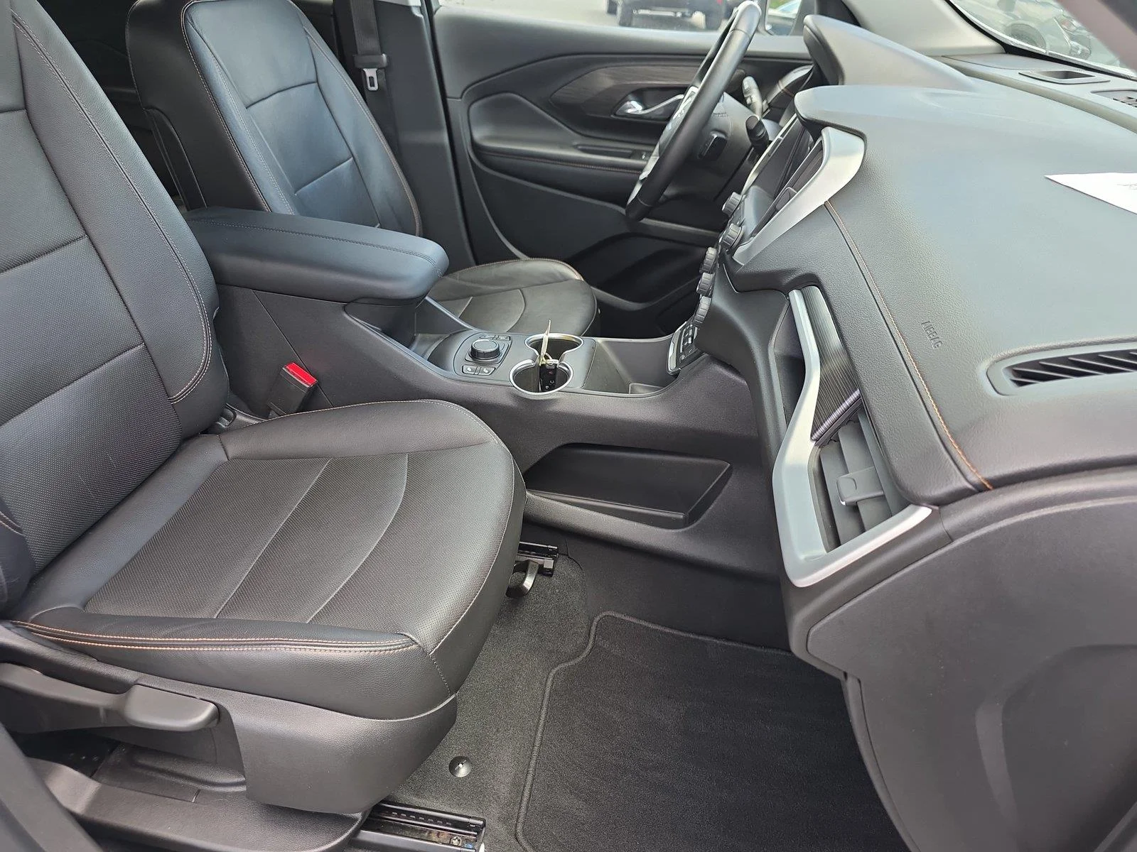 Used 2020 SUMMIT WHITE GMC SLT image 24