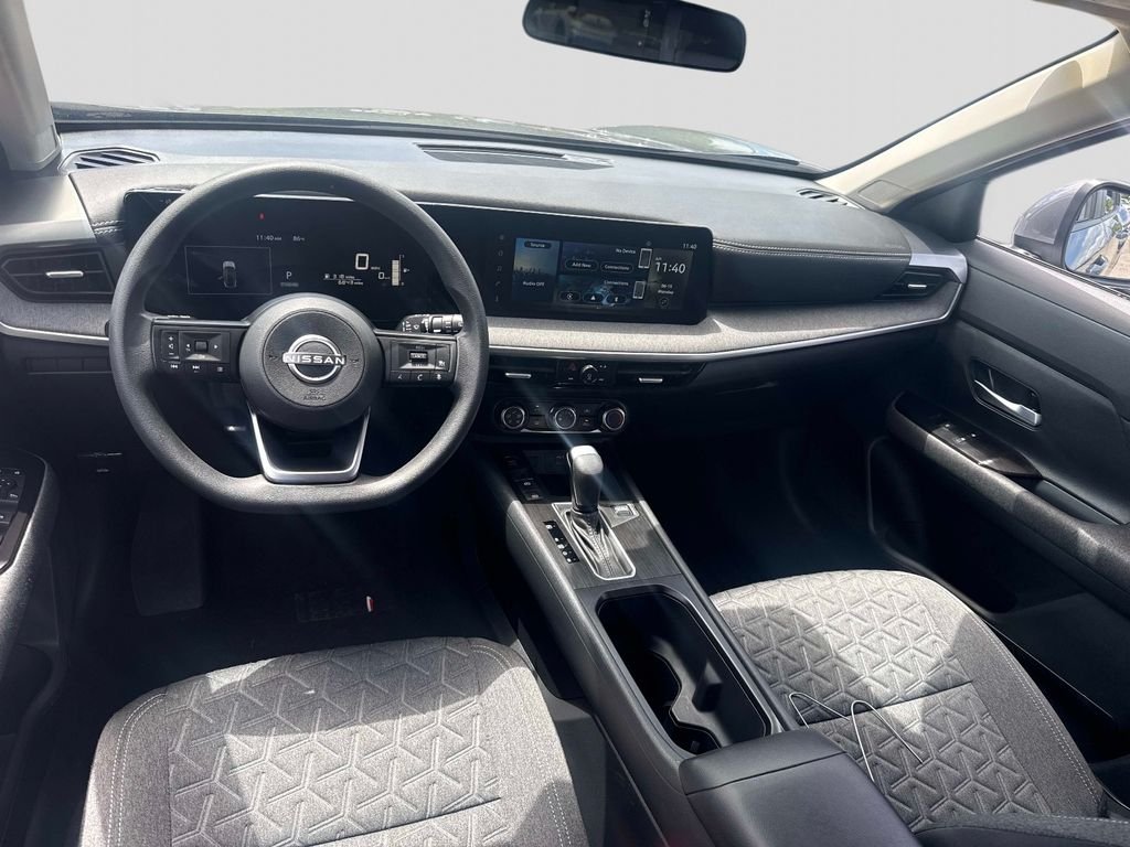 Used 2025 Gray Nissan SV image 13
