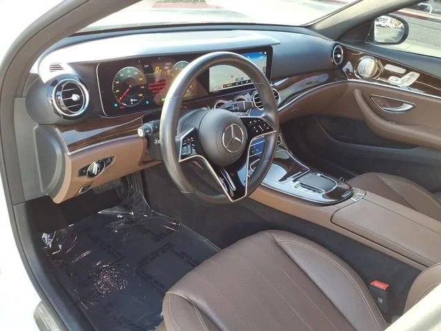 Used 2023 White Mercedes-Benz 4MATIC® image 18