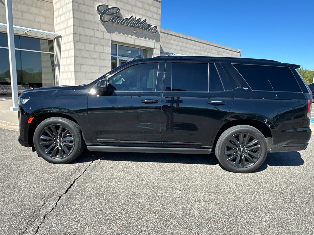 Used 2022 Black Cadillac Sport Platinum image 12