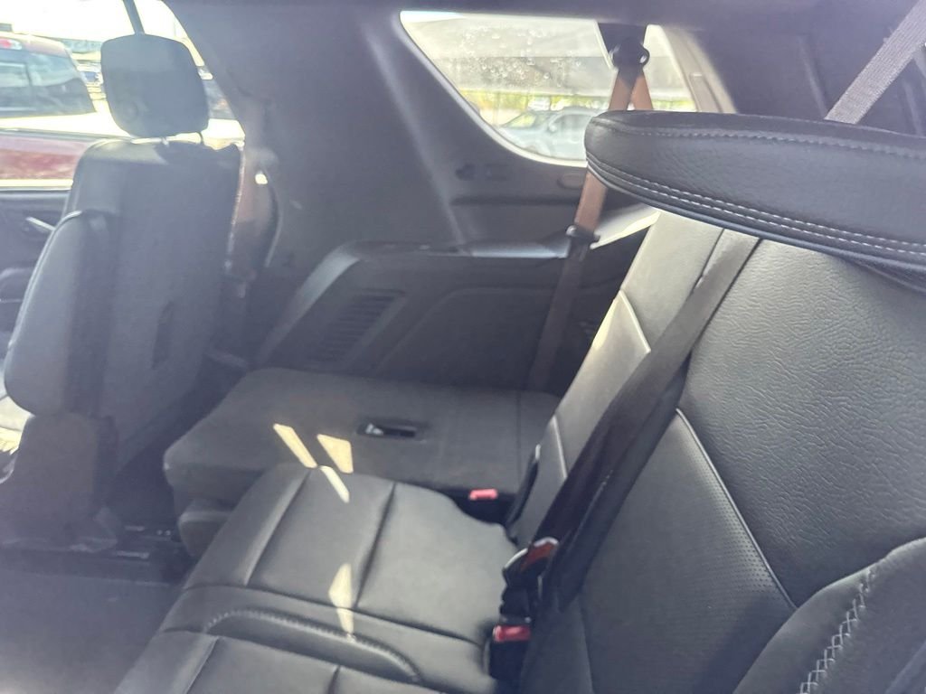 Used 2021 Green GMC Denali image 9