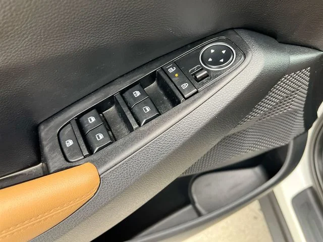 Used 2024 White Kia EX image 23
