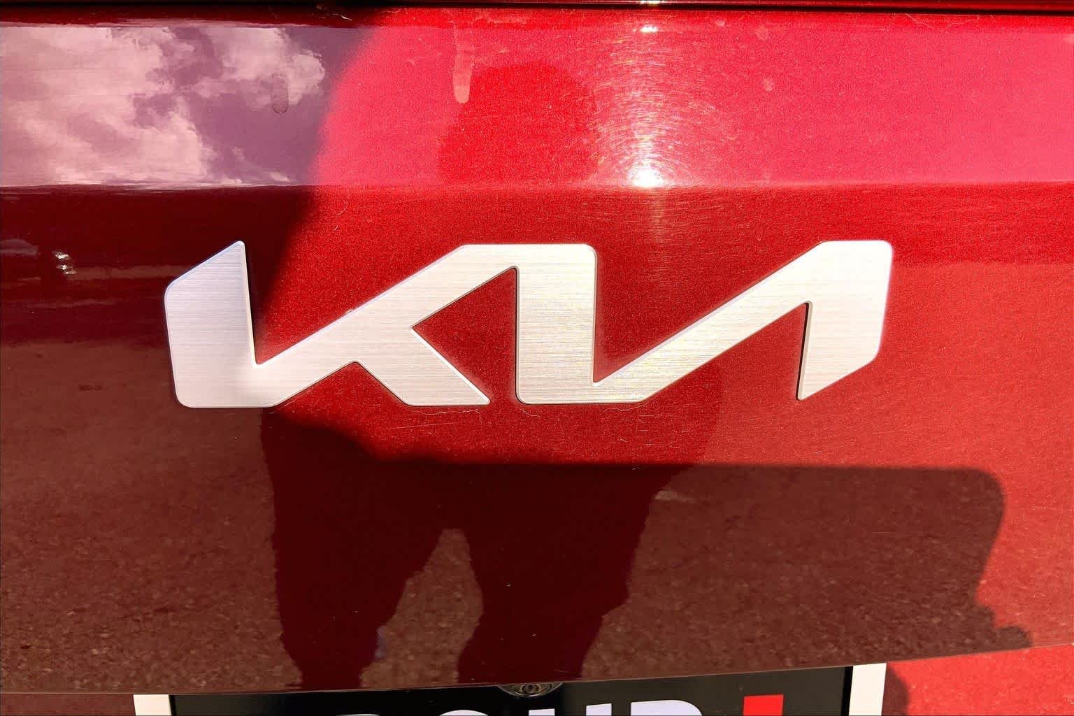 Used 2026 Flare Red Kia LXS image 31