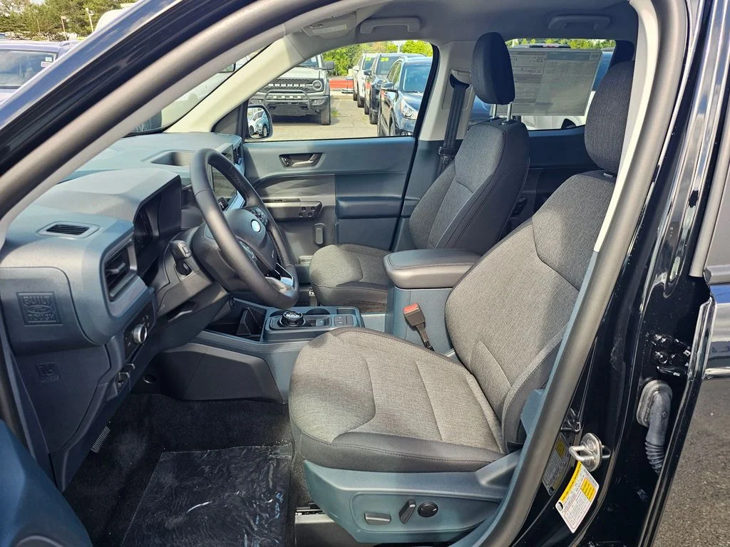 New 2025 Black Ford XLT image 21