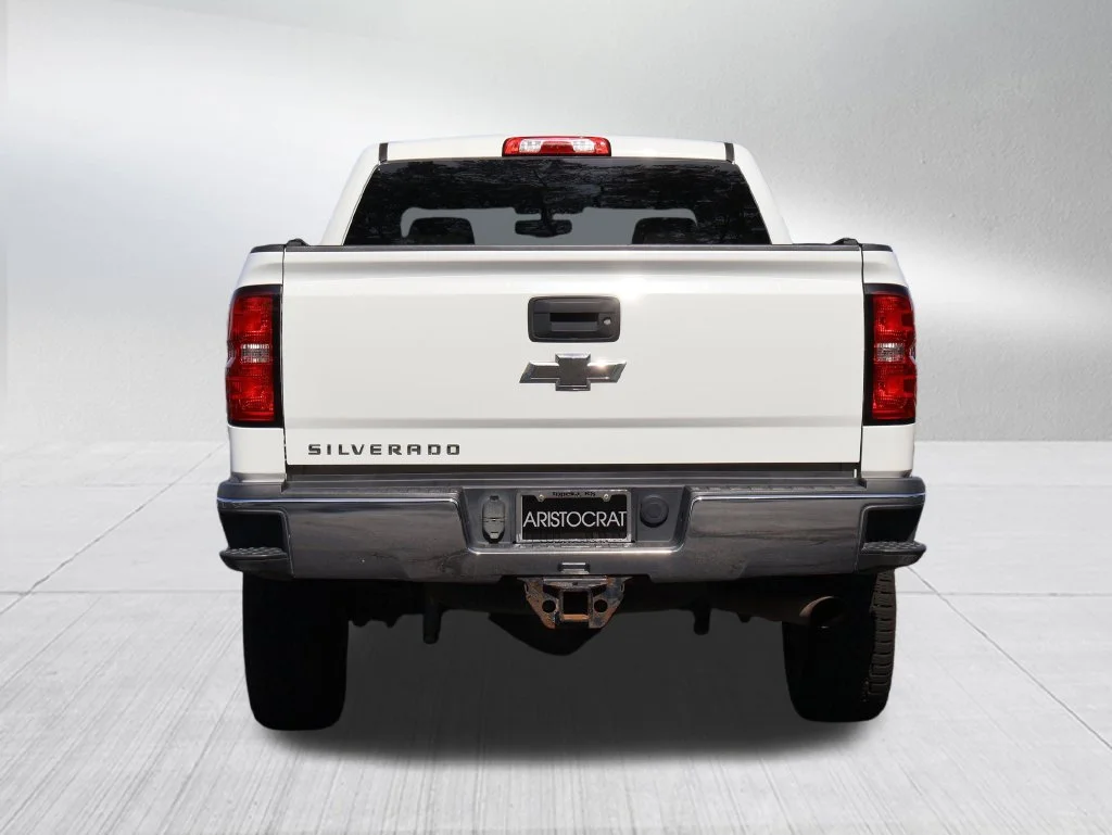 Used 2015 White Chevrolet Work Truck image 29