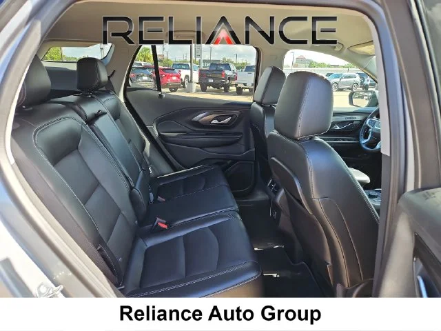 Used 2024 Silver GMC SLT image 15