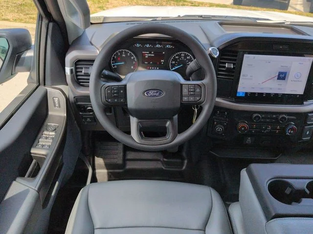 New 2026 Oxford White Ford XL image 16