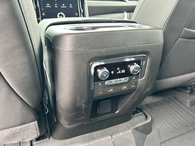2026 GMC Yukon AT4 - Photo 28