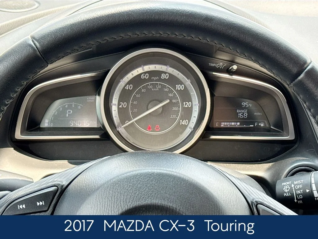 Used 2017 White Mazda Touring image 3