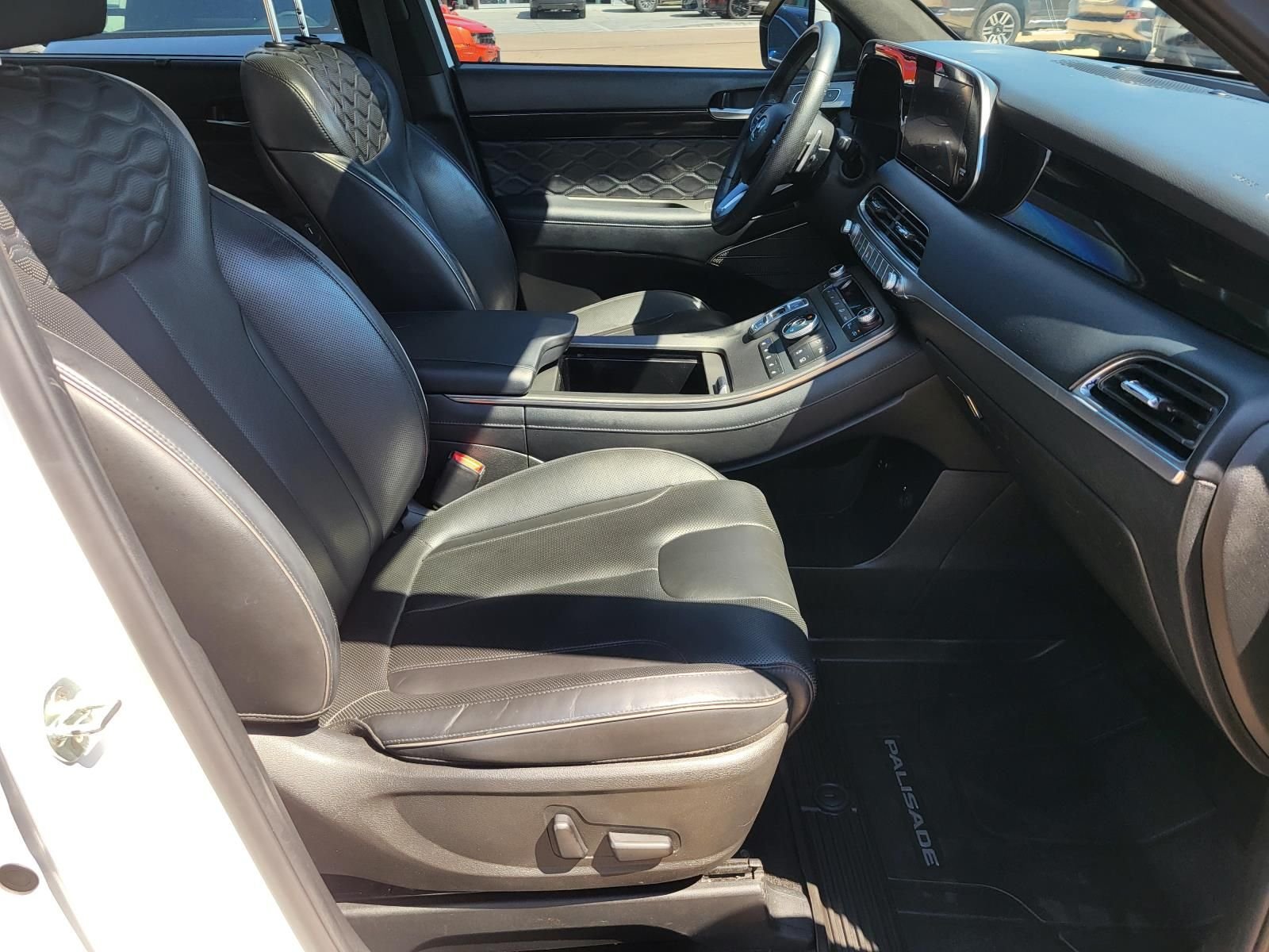 Used 2021 Hyper White Hyundai Calligraphy image 9