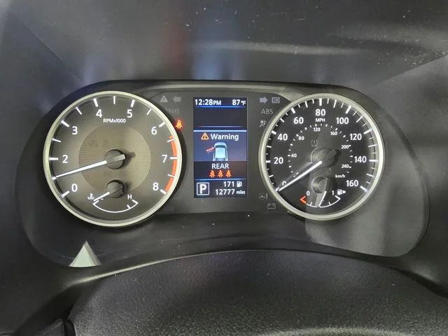 Used 2023 White Nissan S image 23