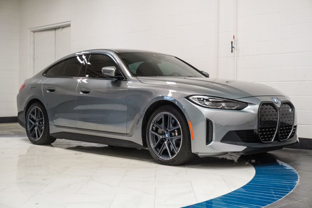 Used 2023 Gray BMW eDrive35 image 5