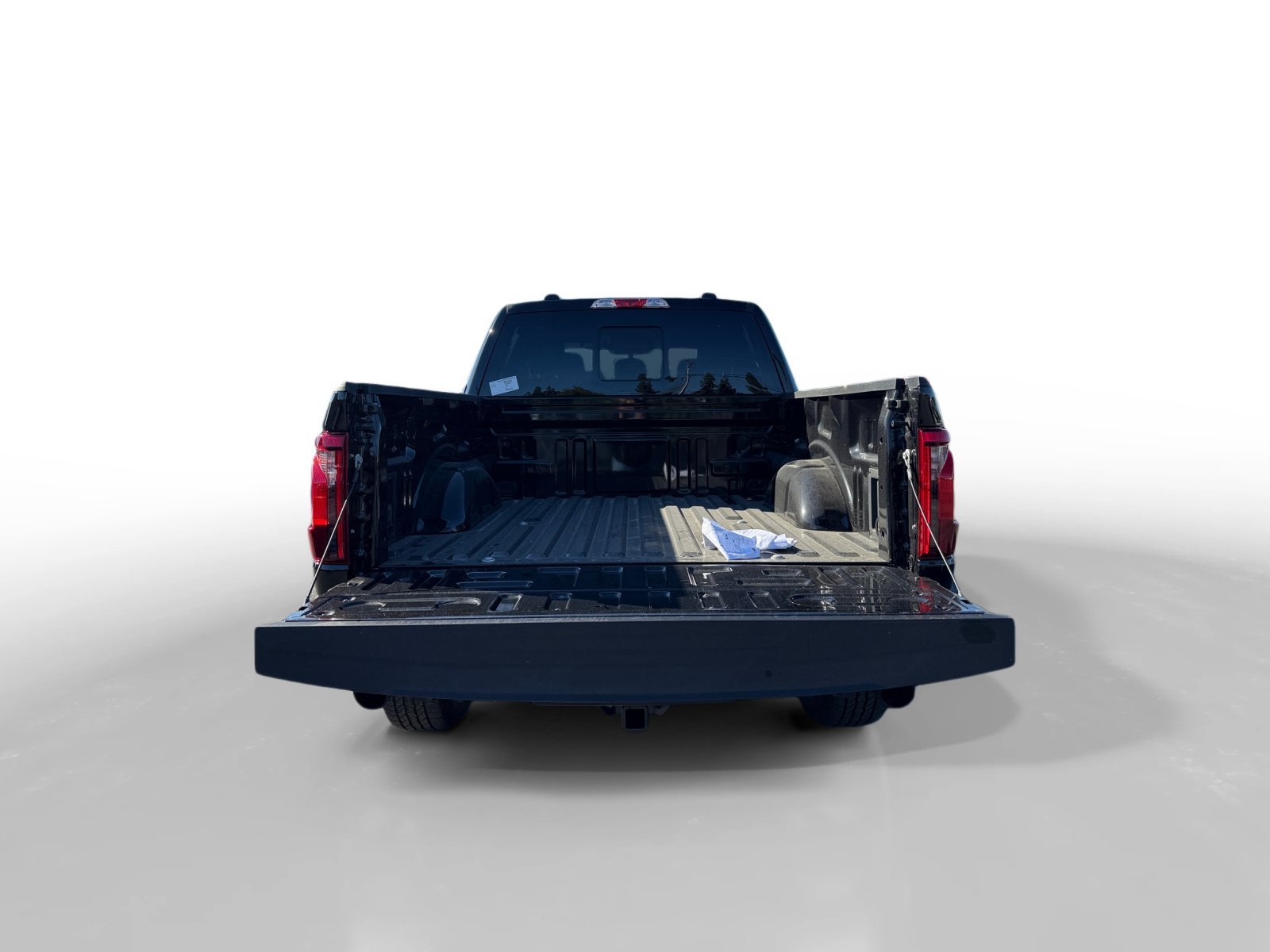 New 2026 Agate Black Metallic Ford XLT image 17