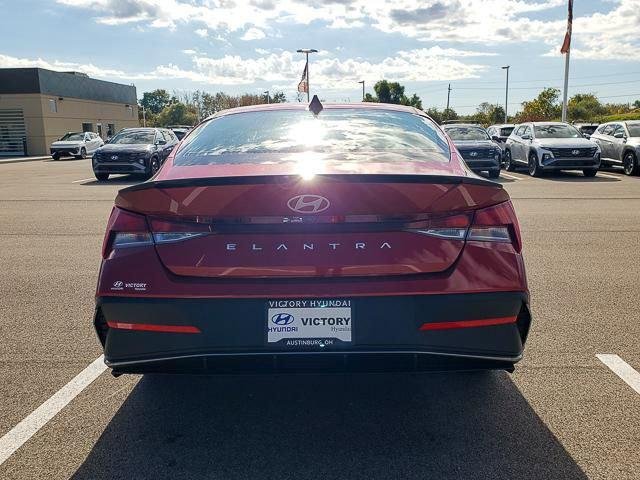 New 2025 Red Hyundai SEL Sport image 6