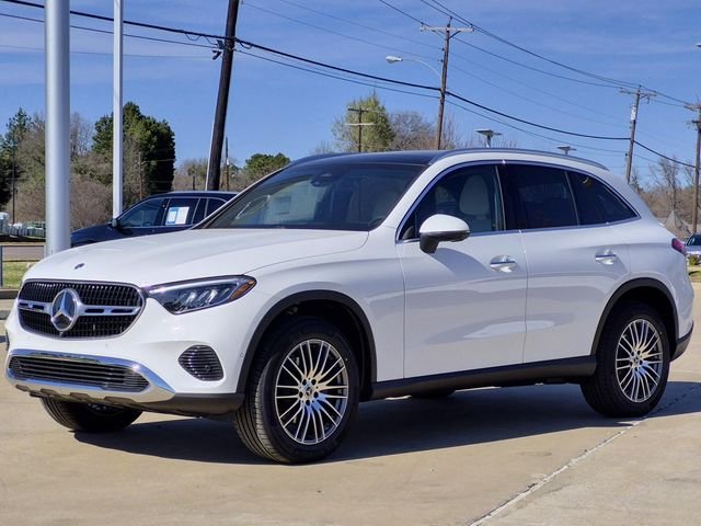 New 2026 Polar White Mercedes-Benz GLC 300 image 3