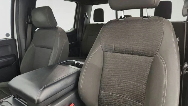 Certified Used 2024 Avalanche Ford XLT image 9