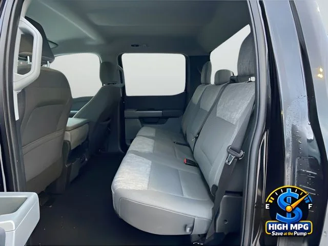 Used 2023 White Ford XLT image 17