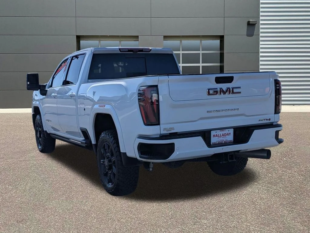 Used 2025 Summit White GMC AT4 image 8