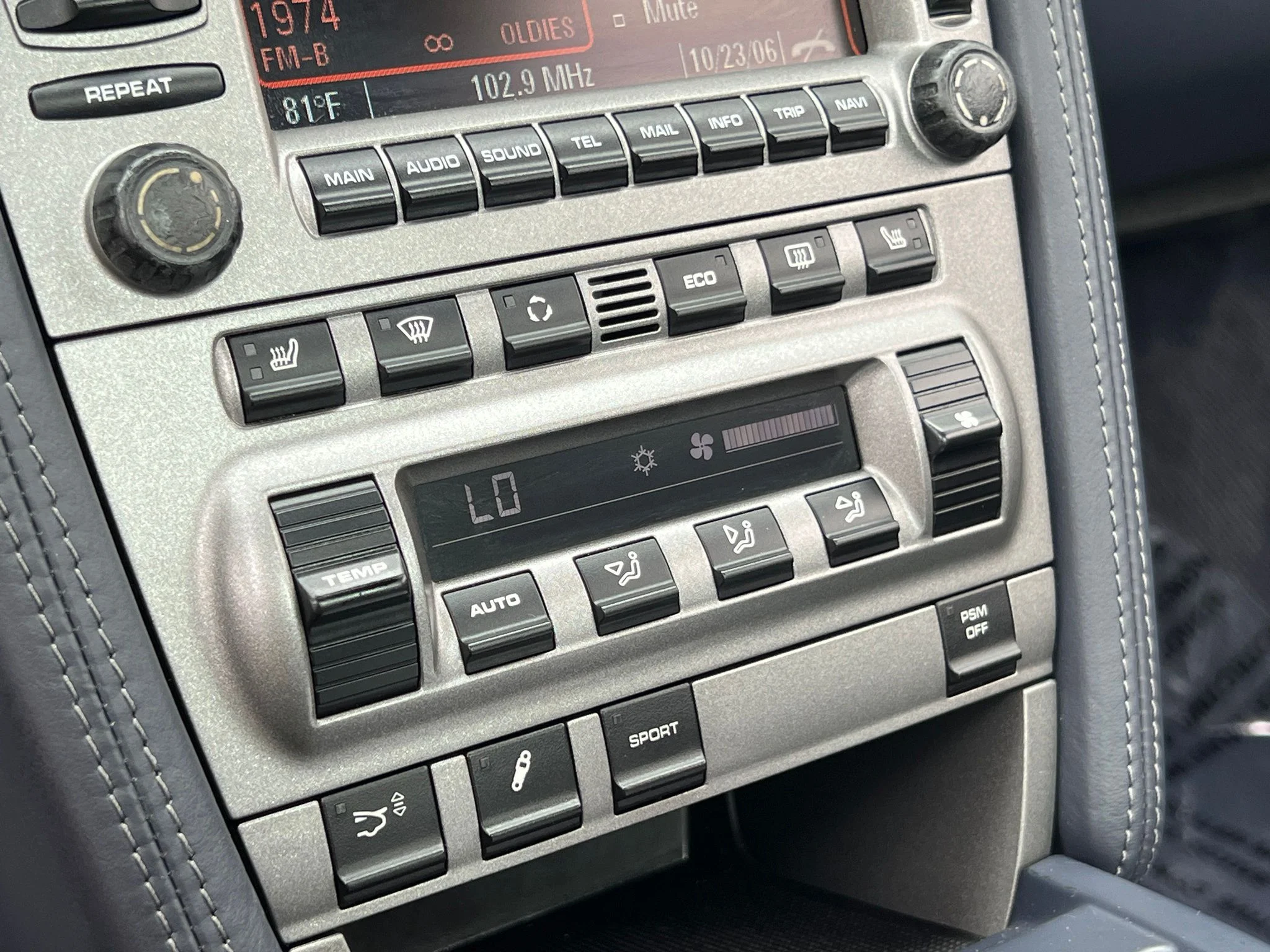 Used 2007 Silver Porsche Turbo image 27