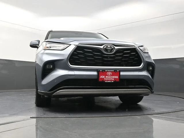 Used 2021 Blue Toyota Platinum image 32