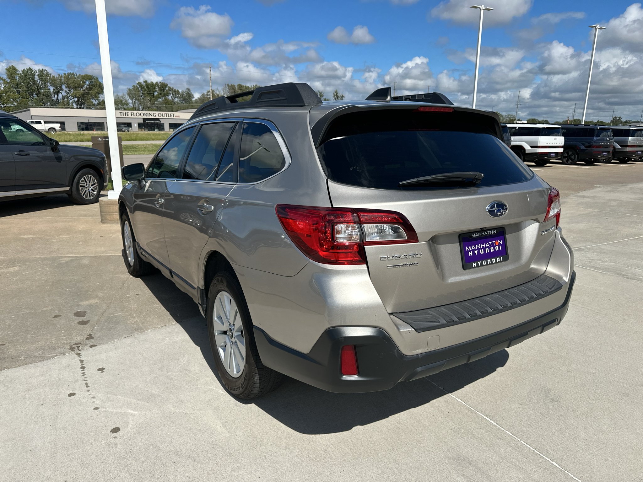 Used 2018 Tungsten Metallic Subaru Premium image 11