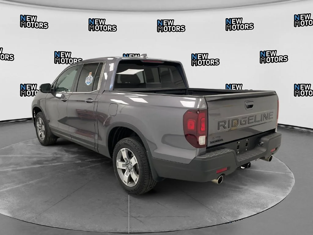 Used 2025 Black Honda RTL image 2