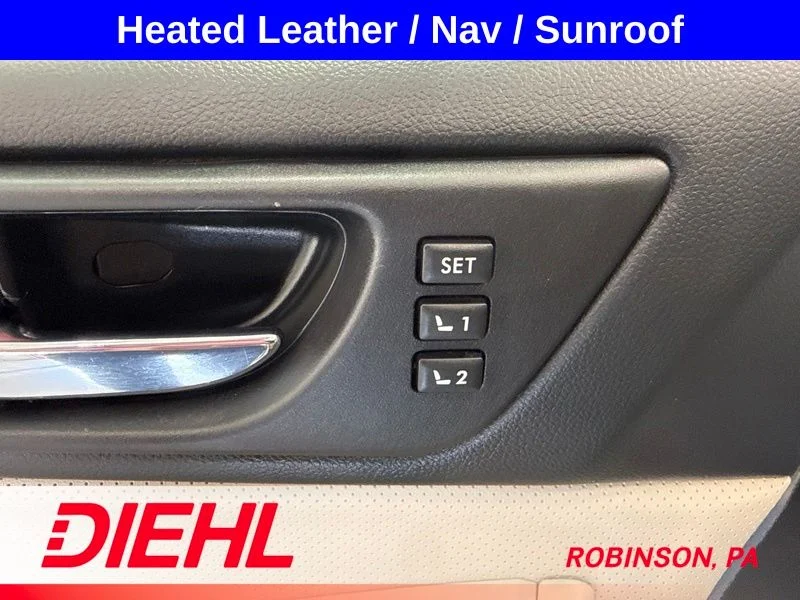 Used 2015 White Subaru 2.5i image 21