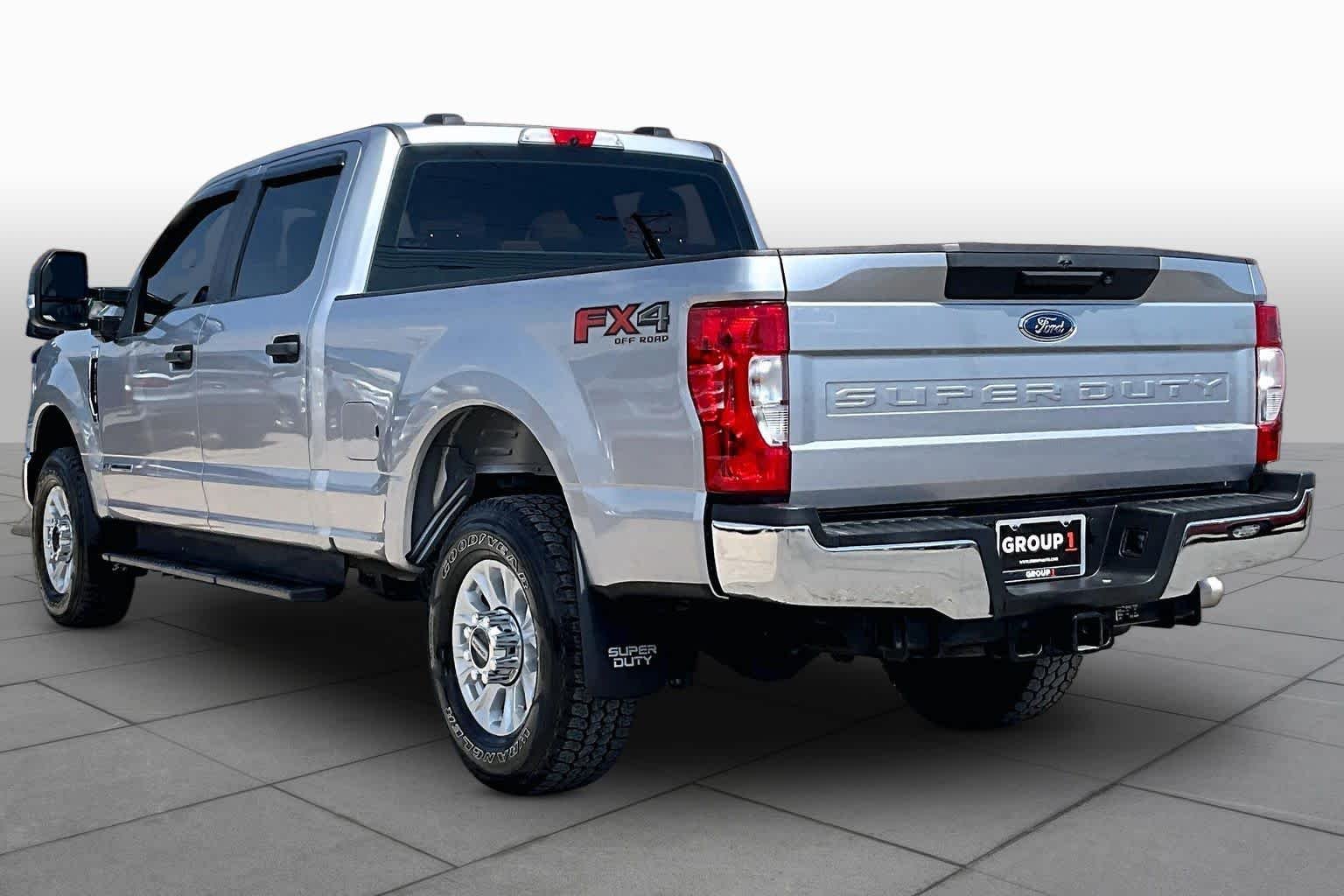 Used 2022 Iconic Silver Metallic Ford XL image 12