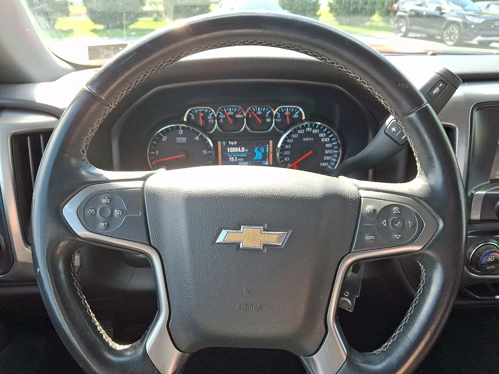 Used 2014 Red Chevrolet LT image 17