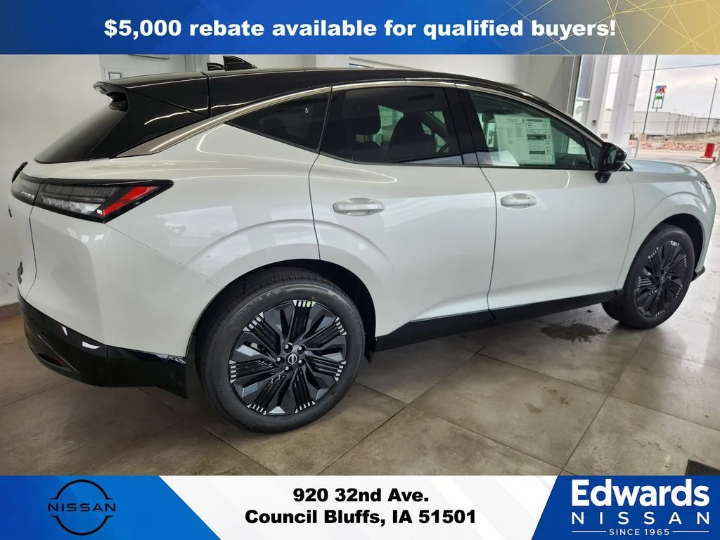New 2026 Everest White Pearl TriCoat / Super Black Two-tone Nissan Platinum image 7