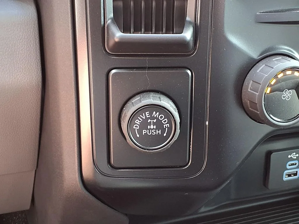 2026 Ford F-350 Super Duty XL - Photo 14